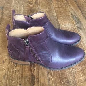 NWOT Ugg Leather Booties